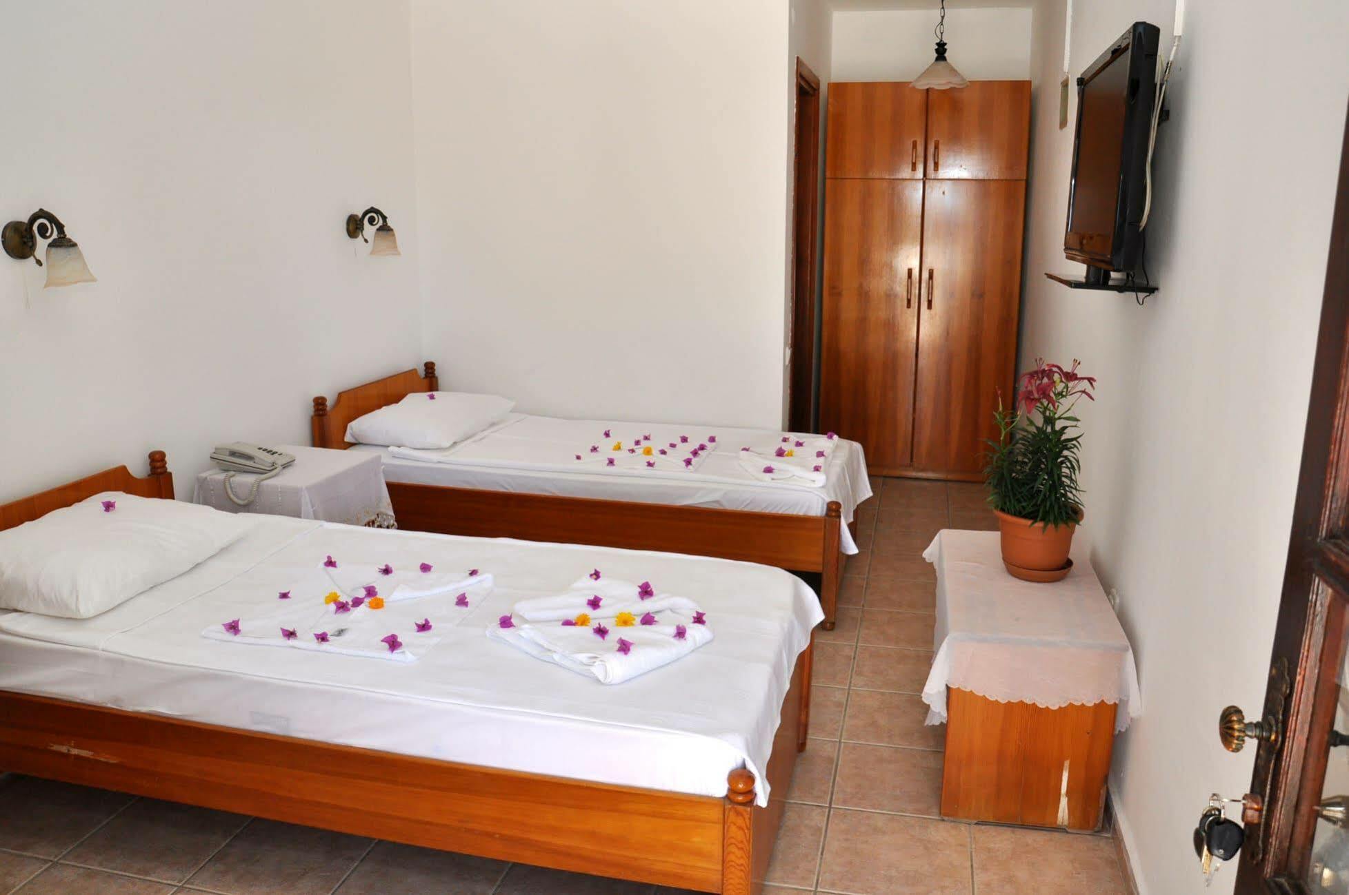 גומבט Gloriatibi Jarra Hotel מראה חיצוני תמונה