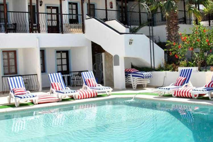 גומבט Gloriatibi Jarra Hotel מראה חיצוני תמונה