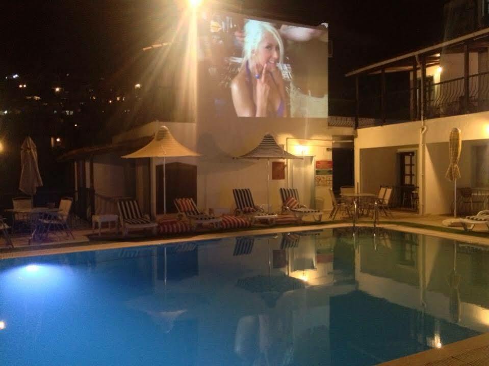 גומבט Gloriatibi Jarra Hotel מראה חיצוני תמונה