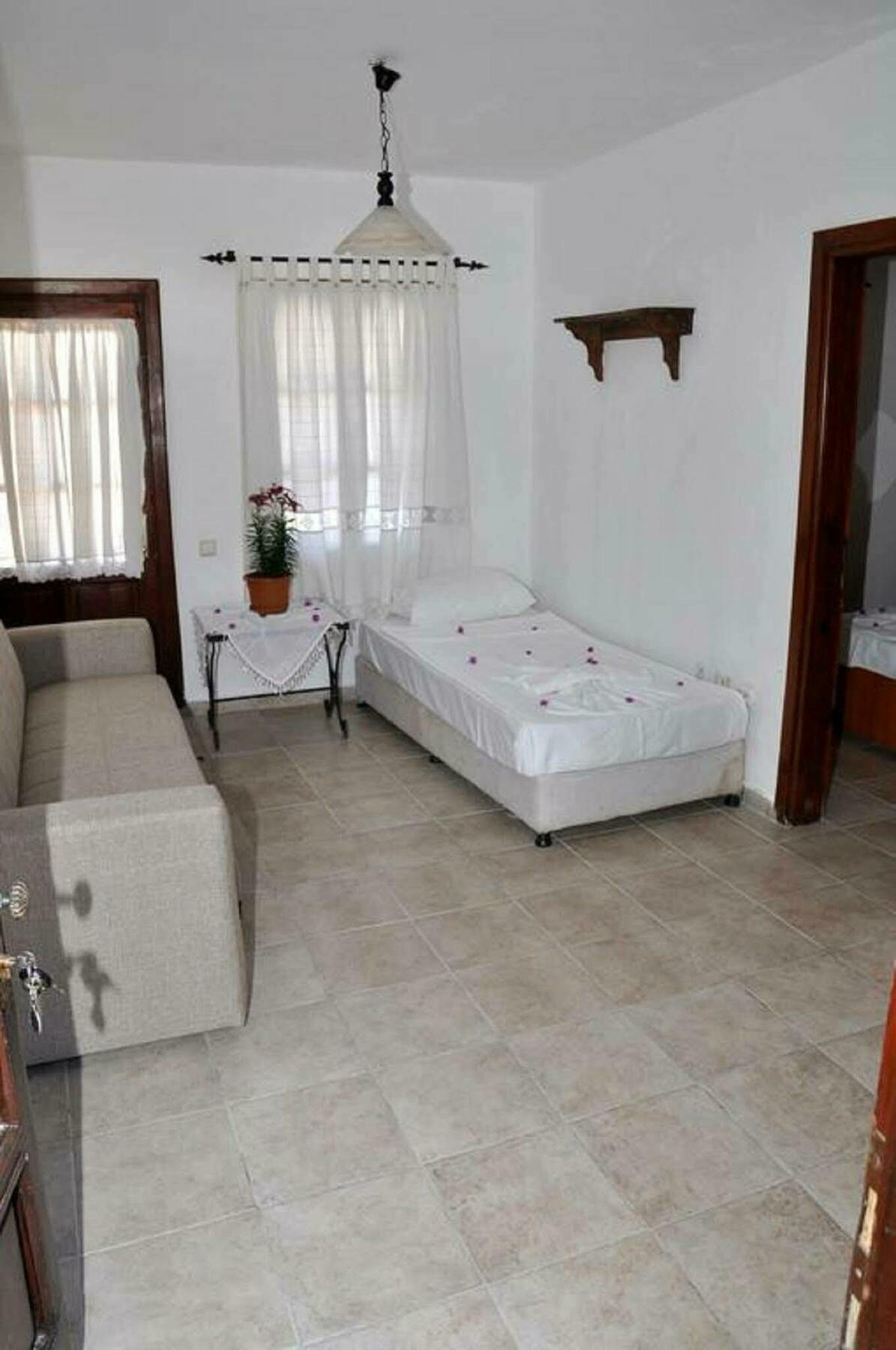גומבט Gloriatibi Jarra Hotel מראה חיצוני תמונה